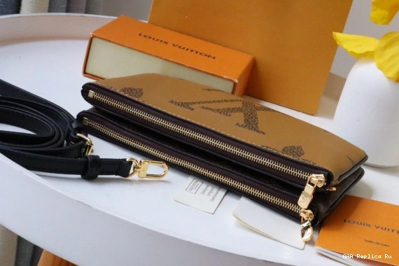 AAA Pruses Bags VUITTON LOUIS POCHETTE ZIP DOUBLE 0809